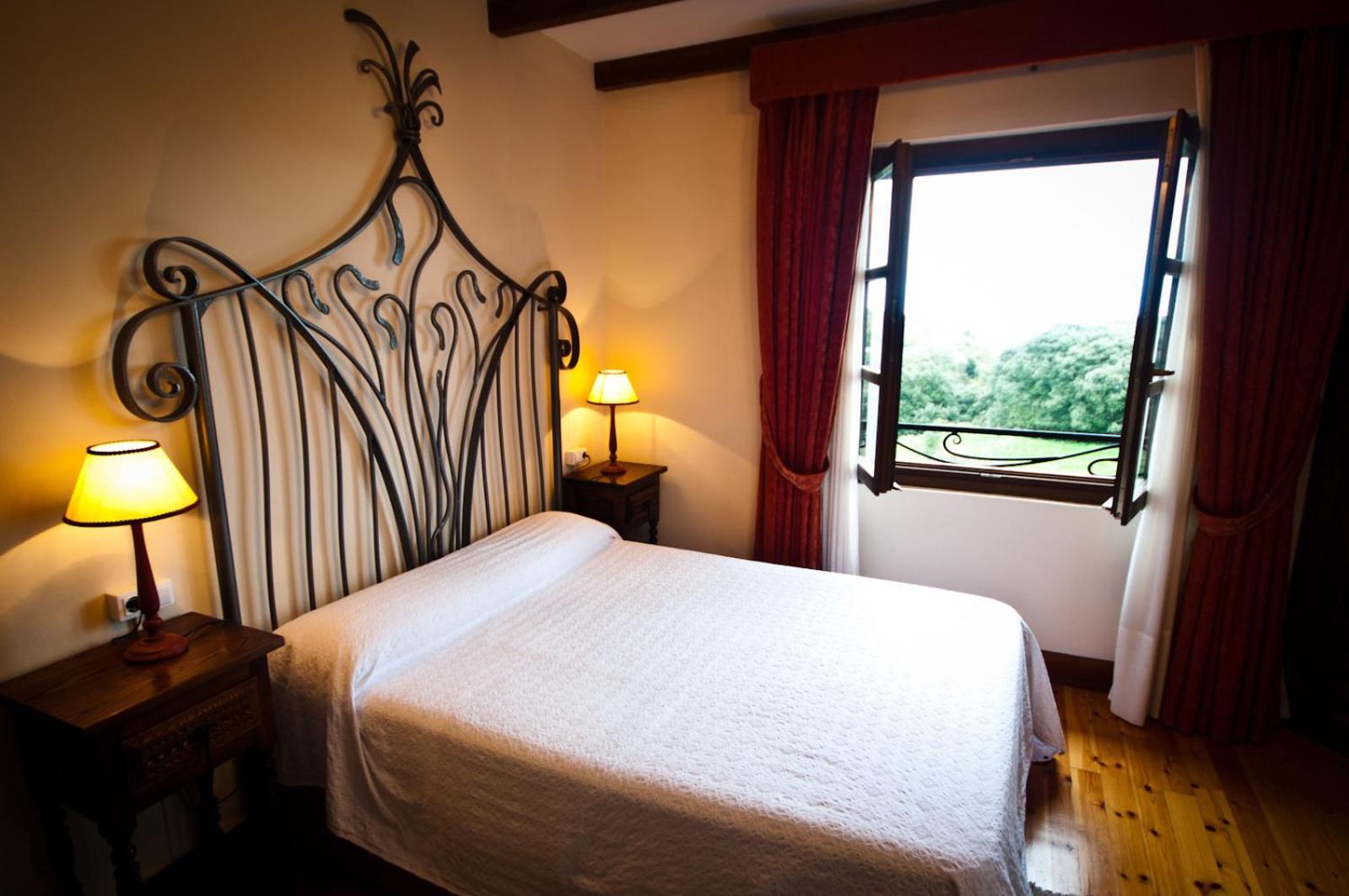 Hotel Villa Miramar リャネス エクステリア 写真